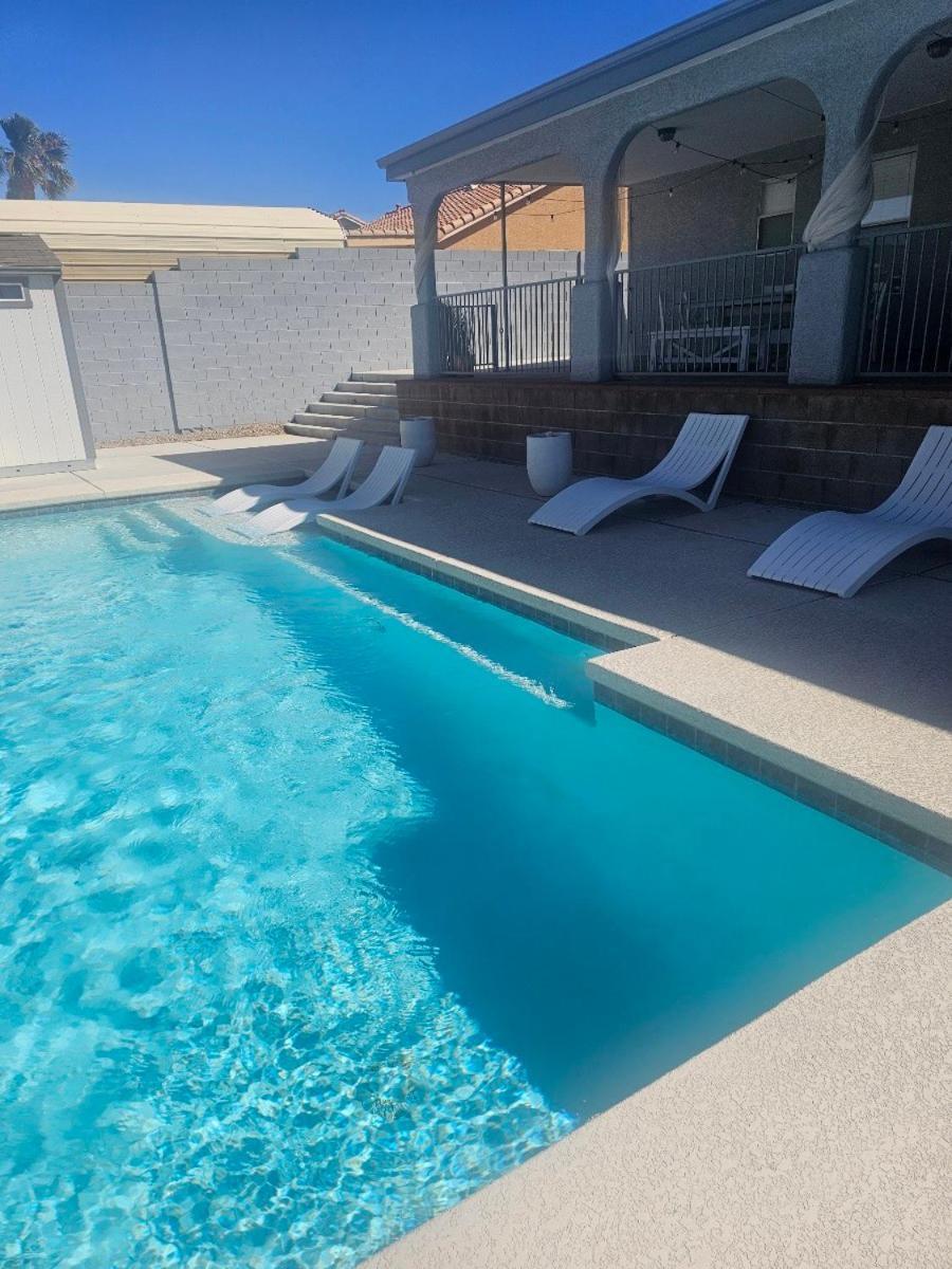 Cozy Desert Retreat - Pool, Spa, Views Henderson Kültér fotó