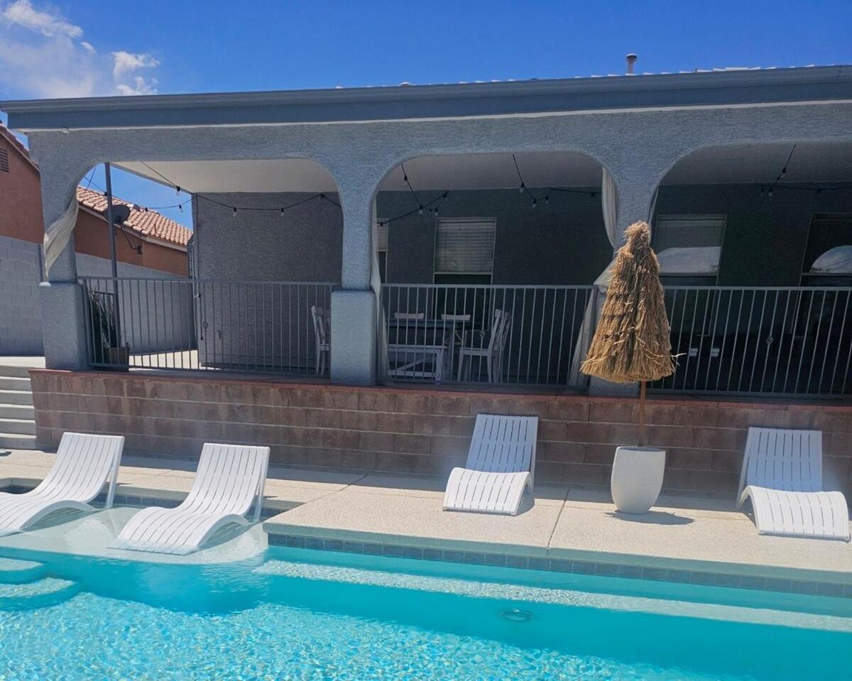 Cozy Desert Retreat - Pool, Spa, Views Henderson Kültér fotó